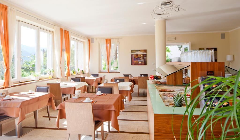 Hotel Residence Pernhof Termeno Ngoại thất bức ảnh